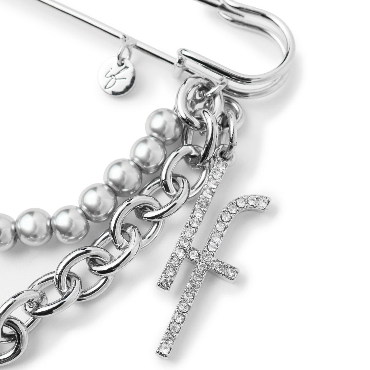 オリジナルチャームをセットすることが可能。